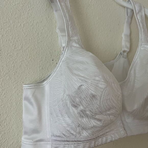 PLAYTEX 18 Hour Front Close Ultimate Shoulder Comfort Wireless Bra 36C - Picture 2 of 5